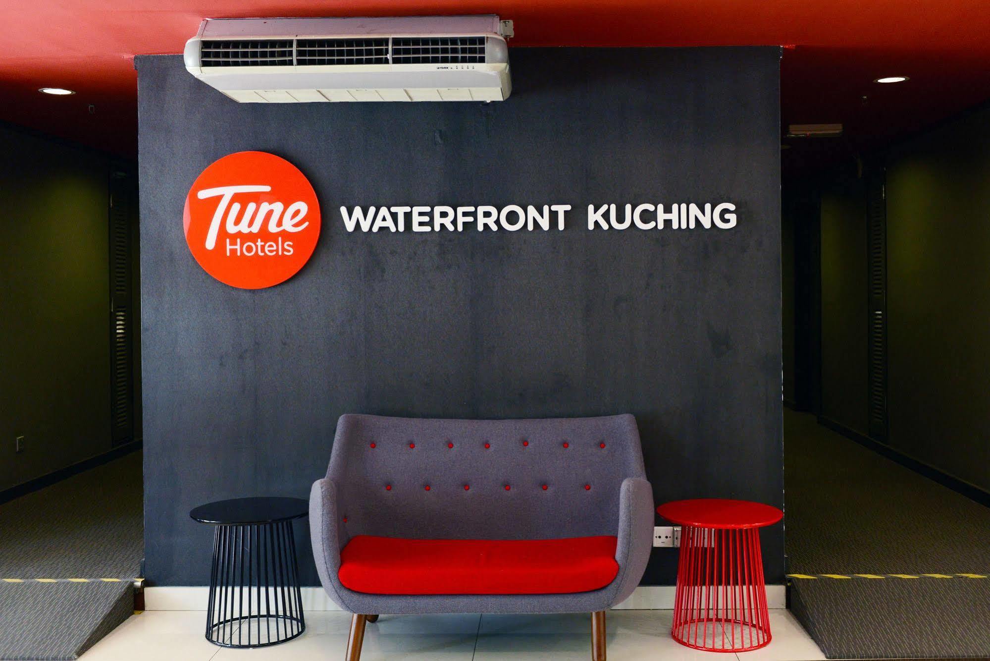Tune Hotel - Waterfront Kuching Exterior photo